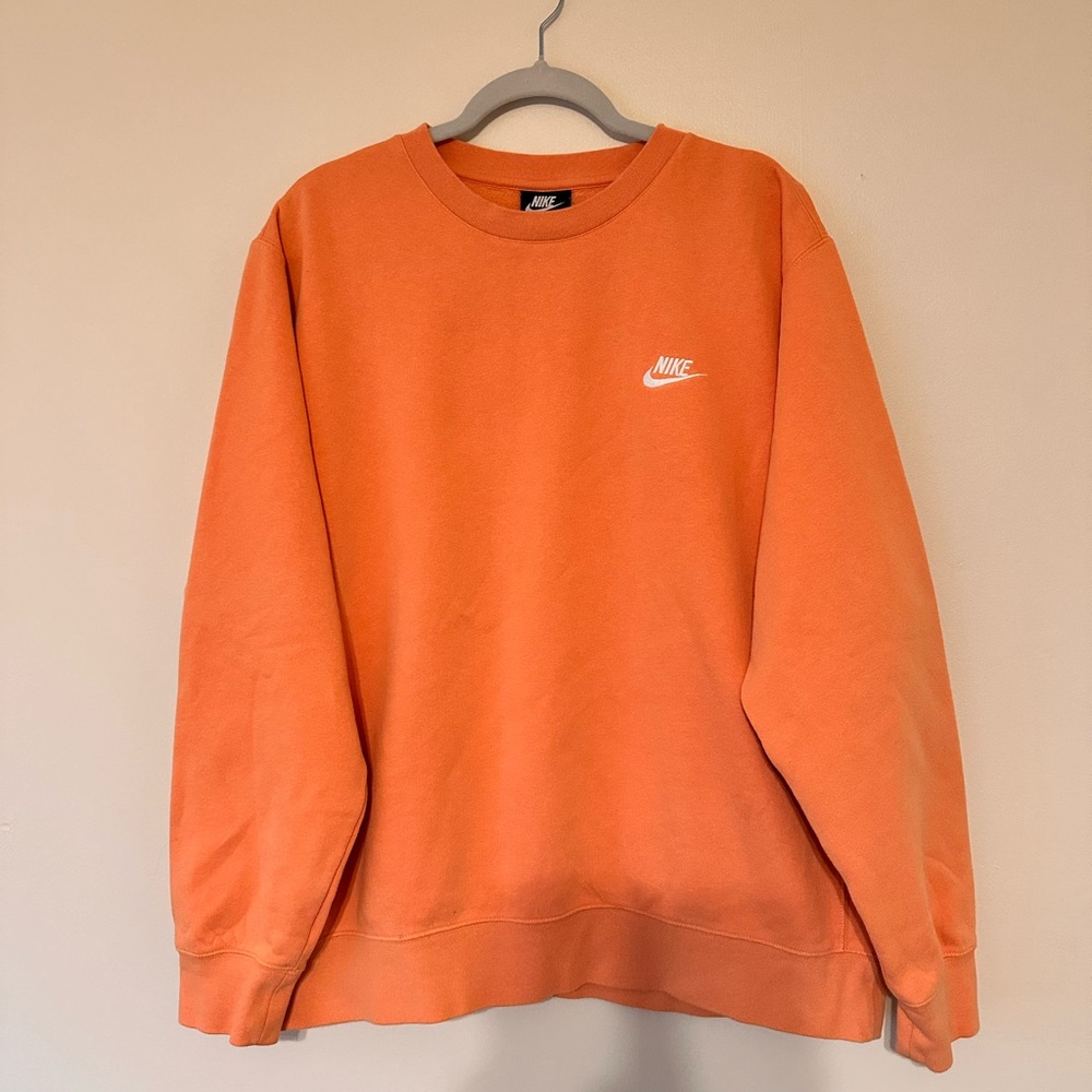 Women’s orange Nike crewneck sweatshirt size XL